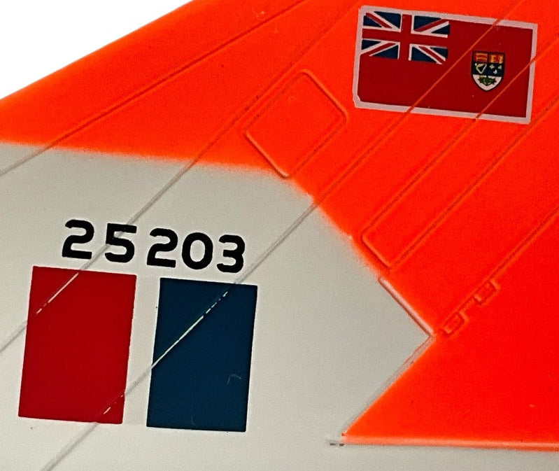 1/72 (HobbyMaster) Canadian Warplane Heritage Museum (CWH001) Avro (Canada) CF105 Arrow (25203) RL203 (Limited Edition of 3000)