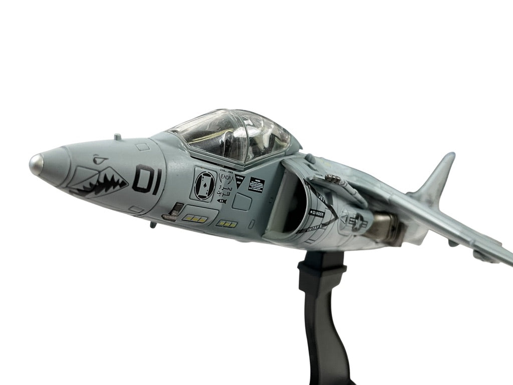 1/72 HobbyMaster (HA2624) McDonnell Douglas AV-8B Harrier II Plus (163662) Feb 1991 "Desert Storm" King Abdul Aziz Base, VMA-231 (Ace of Spades) U.S. Marine Corps (Limited Edition)