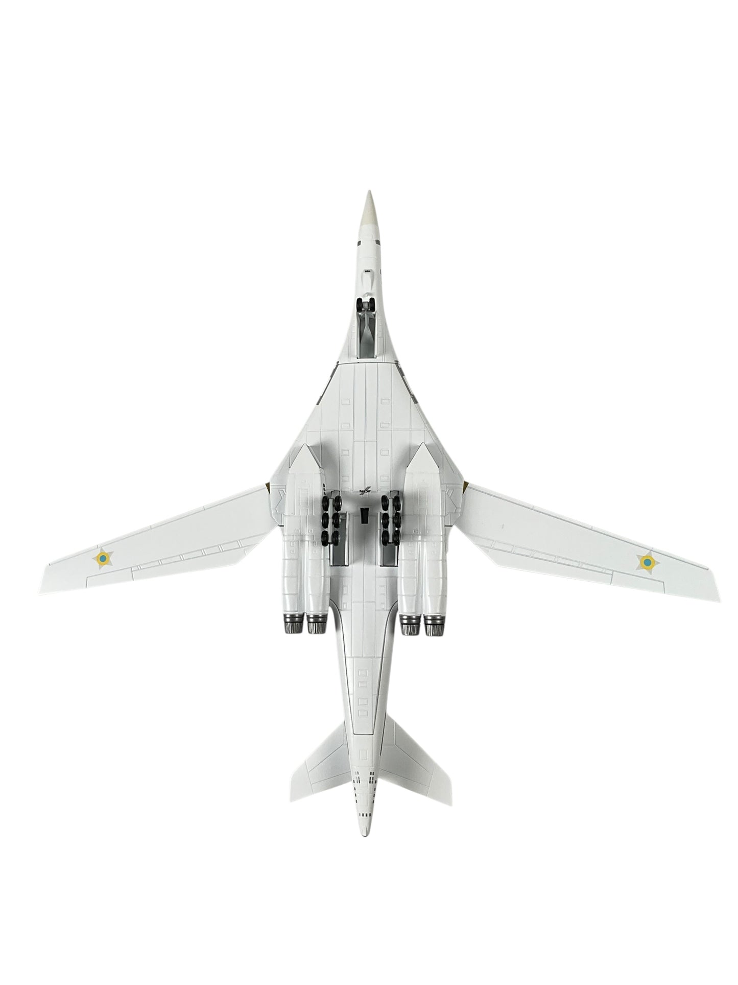 1/200 Herpa (570824) Tupolev Tu160 Blackjack (Red 10) Prylukt AB, 184 GvTBAP Ukraine Air Force (Limited Edition)