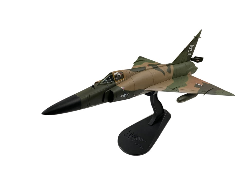 1/72 Hobbymaster (HA3102) Convair F102A Delta Dagger (56-1444) Da Nang AFB, South Vietnam 1968, 509th FIS 405th FW, U.S.A.F. (Limited Edition) 2011 Release