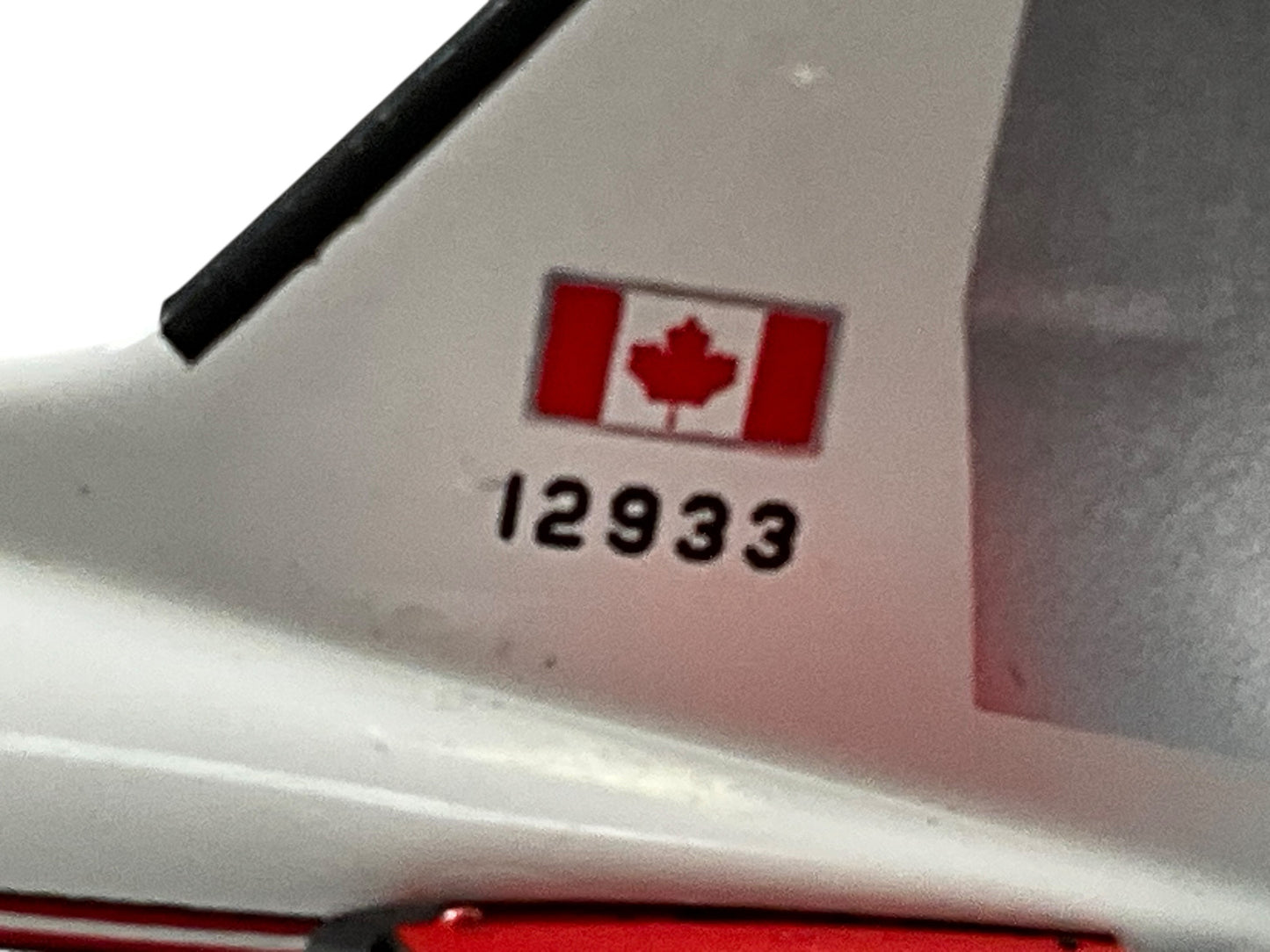 1/200 Inflight200 (IFDC3RCAF33) Douglas C47 (DC3) Dakota (12933) 1980's "Polished Aluminum, White & Day Glo Lightning Bolt Livery" Canadian Armed Forces (Limited Edition of ONLY 180) 2026 Release