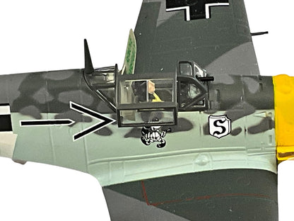 1/48 Carousel-1 (7101) Messerschmitt Bf109E Emil (Kommodore) Adolf Galland (103 Victories) "Battle of Britain" JG26 "Schlagater" WWII Deutsch Reich Luftwaffe (Limited Edition)