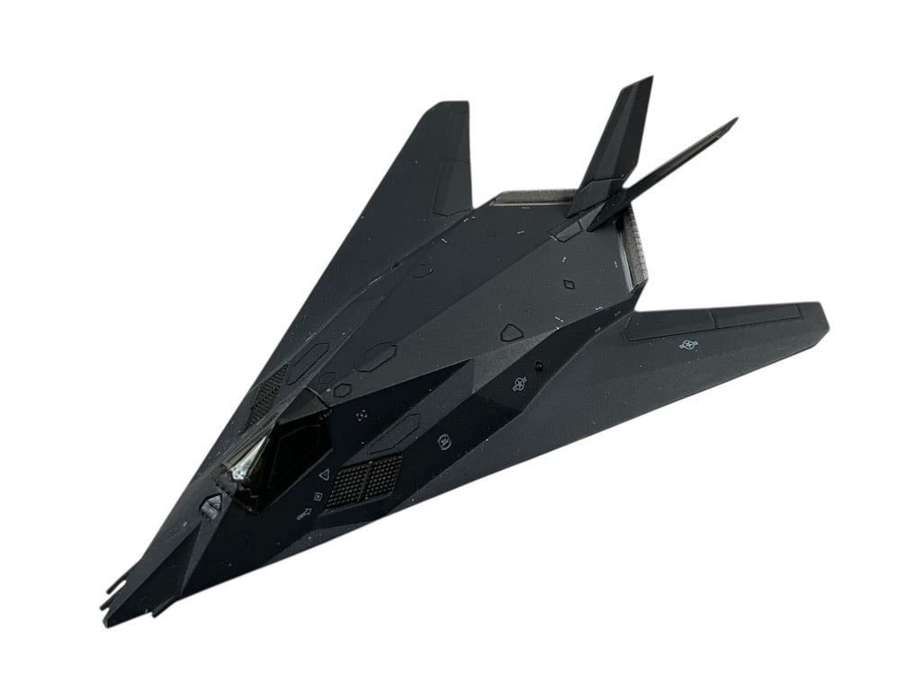 1/200 (Hogan Wings) M-Series (6498) Lockheed F117A NightHawk (88-0843) "UIS Flag Scheme" March 2008  Holloman AFB, 8th FS "Black Sheep" 49th FW "Forty Niners" U.S.A.F. (Limited Edition)