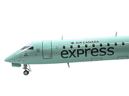 1/200 GEMINI200 BOMBARDIER CRJ705 AIR CANADA EXPRESS JAZZ (LIMITED EDITION)