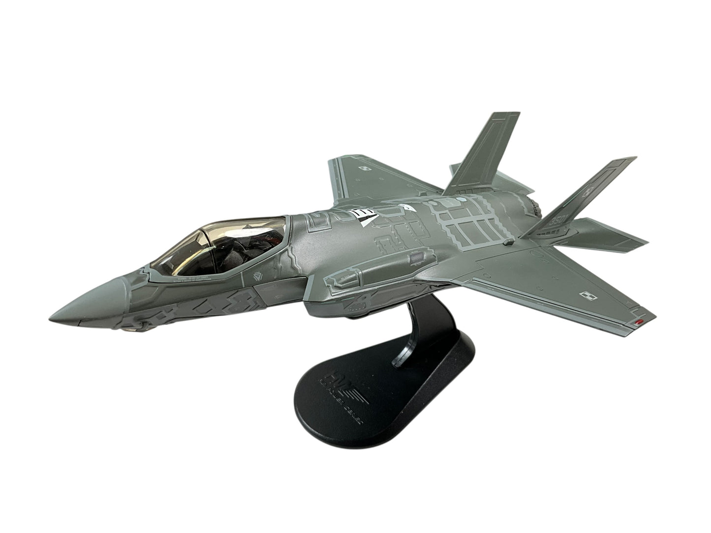 1/72 HobbyMaster (HA4444) Lockheed F35A "Husarz" (3501) Polisdh Air Force 2024 (Limited Edition) 2026 Release