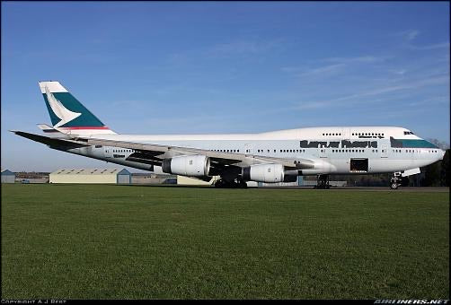 1/200 Blue Box (BBOX-CX-02 / BBOX-CATH-888) Boeing B747-467 (VR-HOT) "1994 Brush Wing Livery" Cathay Pacific (Limited Edition #115 of ONLY 240) 2013 Release