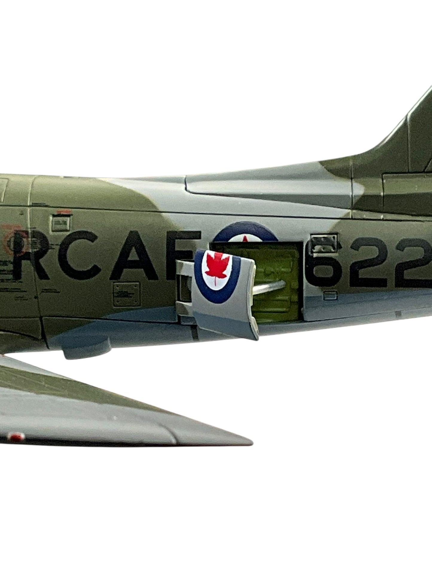1/72 Hobbymaster (HA4326) North American F86E Sabre (Canadair CL13 Mk.6) [234622] 430 "Silver Falcon" Sqdn R.C.A.F. 1950's (Limited Edition)