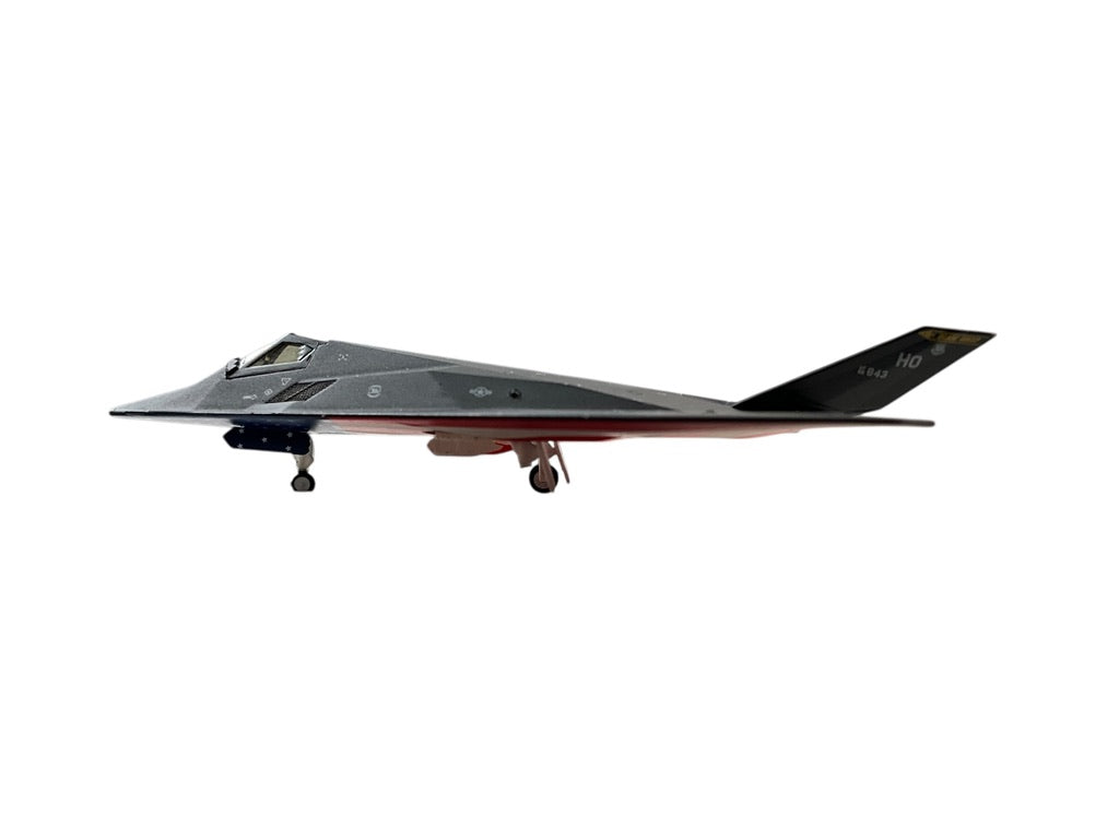 1/200 (Hogan Wings) M-Series (6498) Lockheed F117A NightHawk (88-0843) "UIS Flag Scheme" March 2008  Holloman AFB, 8th FS "Black Sheep" 49th FW "Forty Niners" U.S.A.F. (Limited Edition)