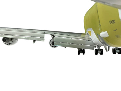 1/200 J C Wings (LH2166A) Boeing B747-400LCF Dreamlifter (N747BC) Flaps Down "Green Zinc Chromate Primer Livery" The Boeing Company (Limited Edition)