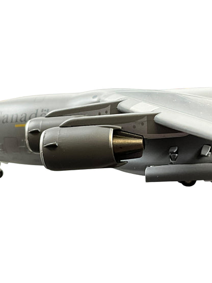 1/200 Gemini200 (G2CAF273) Boeing (C-17A) CC177 Globemaster III (177703) - CAF Low Vis Gray Livery - 429 Buffalo Sqdn - Canadian Armed Forces (Limited Edition) 2012 Release
