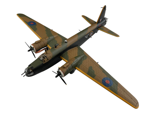 1/72 Corgi (AA345803) Vickers Wellington Mk.III (Z1572 / VR+Q) 419 "Moose" Sqdn R.C.A.F. Mildenhall, Suffolk May 1942 (Limited Edition #0785 of ONLY 1600)