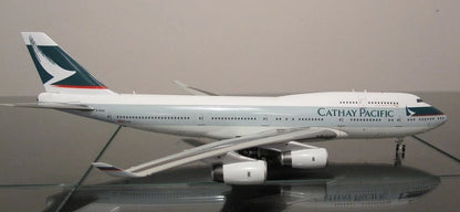 1/200 Blue Box (BBOX-CX-01) Boeing B747-400 (B-HOW) Cathay Pacific (Limited Edition) 2013 Release