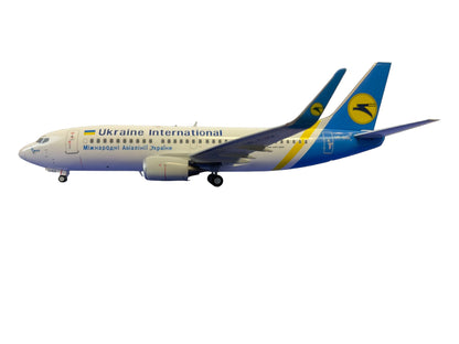 Ukrainian International Airlines Boeing 737-300 JC Wings 1:200 Scale Die Cast Model NIB