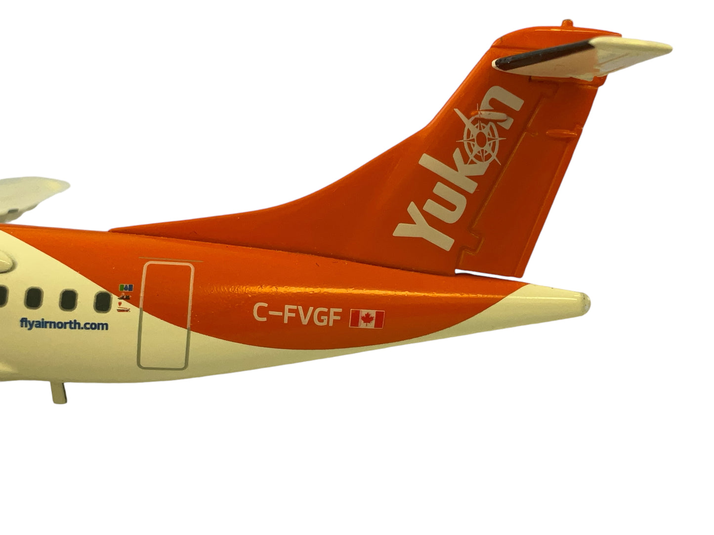 1/200 Gemini200 (G2ANT595) ATR42-300  (C-FVGF) "Yukon's Airline" Air North (Limioted Edition)