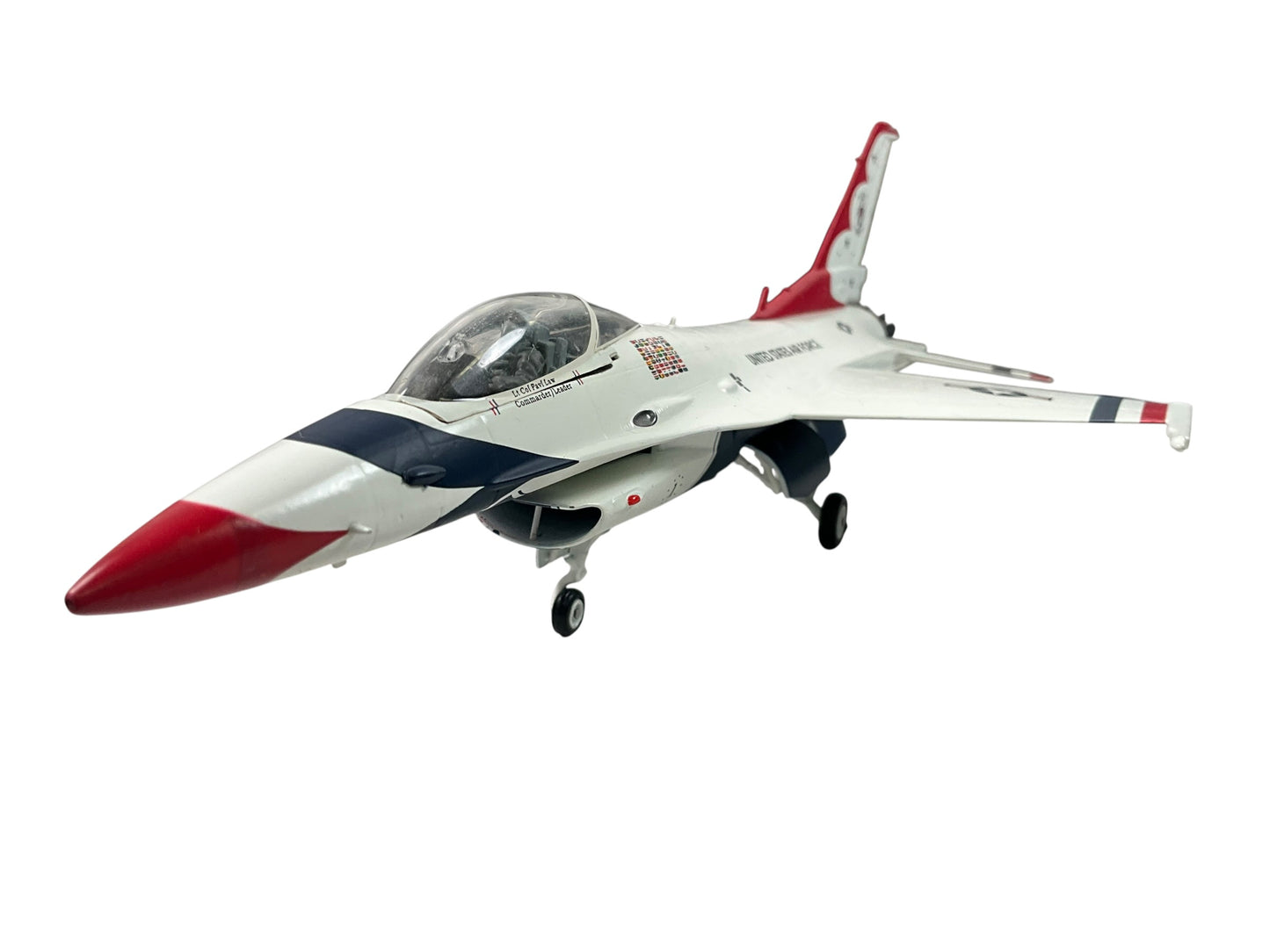 1/72 Sky Guardians (WTW-72-010-013) Lockheed Martin F16A Fighting Falcon "Thunderbirds" U.S.A.F. (Limited Edition)