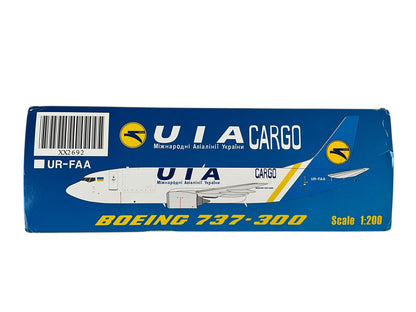 1/200 JC Wings (XX2692) B737-300F (UR-FAA) UIA "Cargo" - Ukraine International Airlines (Limited Edition)