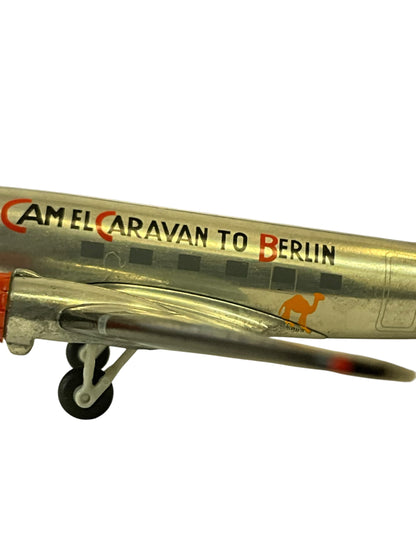 1/200 Herpa (550765) Douglas C47 (DC3) Dakota (2934087) Camel Caravan to Berlin U.S.A.F. (Limited Edition)