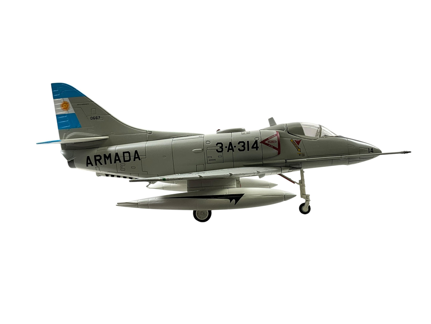 1/72 HobbyMaster (HA1419) Douglas A4Q Skyhawk (3A-314) flown by Lt. Marcelo Gustavo Marquez, Falklands May 1982, 3 Escuadrilla de Caza y Ataque, Armada Argentina (Limited Edition of Only 700)