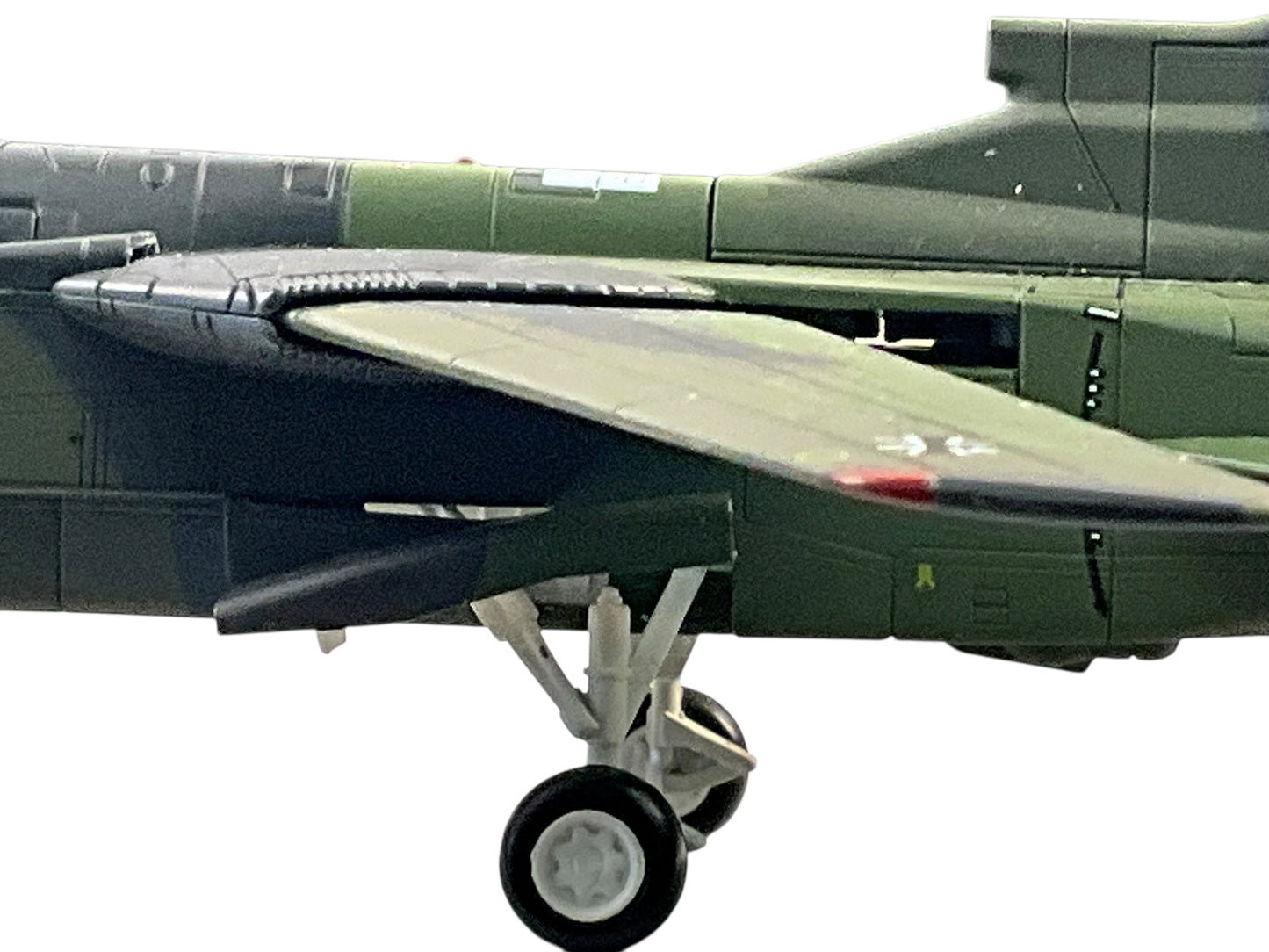 1/72 Hobbymaster (HA6701) Panavia Tornado IDS (44+43) Allgau 1980's JBG34 Deutsche Bundes Luftwaffe (Limited Edition)