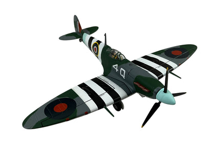 1/72 Corgi (AA31906) Supermarine Spitfire MK.VB (4Q) "D-Day 60th Anniversary" Normandy June 1944, VCS-7 (Cruiser Scouting Sqdn) U.S. Navy (Limited Edition #6147 of Only 7100) 2004 Release