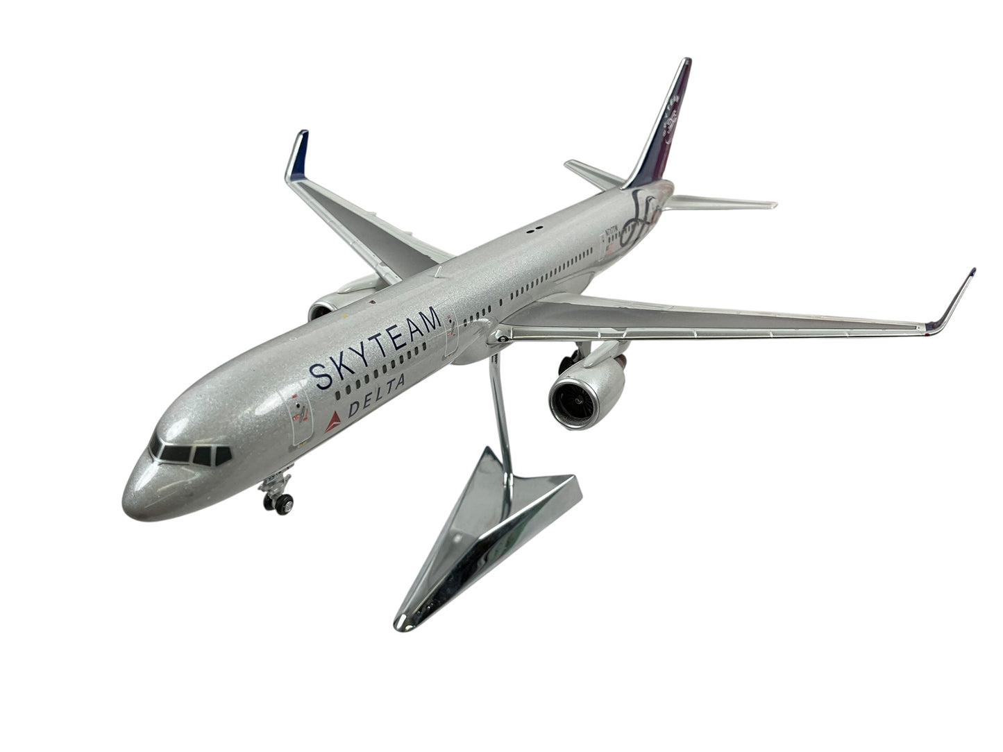 1/200 Gemini200 (G2DAL166) Boeing B757-200 (N717TW) "SKYTEAM" Livery  Delta Airlines (Limited Edition) 2010 Release