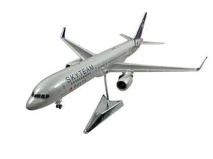 1/200 Gemini200 (G2DAL166) Boeing B757-200 (N717TW) "SKYTEAM" Livery  Delta Airlines (Limited Edition) 2010 Release
