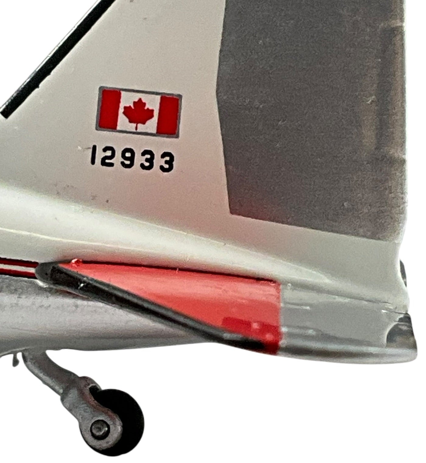 1/200 Inflight200 (IFDC3RCAF33) Douglas C47 (DC3) Dakota (12933) 1980's "Polished Aluminum, White & Day Glo Lightning Bolt Livery" Canadian Armed Forces (Limited Edition of ONLY 180) 2026 Release