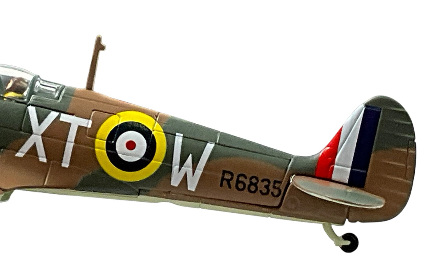 1/72 Corgi (49004) Supermarine Spitfire Mk.1 (R6835 / XT-W) flown by Flg.Off. Brian Carbury (N.Z. Ace 15+1/2 Kills) No.603 Sqdn. R.A.F. (Limited Edition) 2000 Release