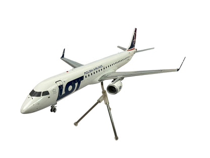 1/200 Gemini200200 (G2LOT345) Embraer ER195 (SP-LNE) LOT Polish Airlines (Limited Edition) 2017 Release