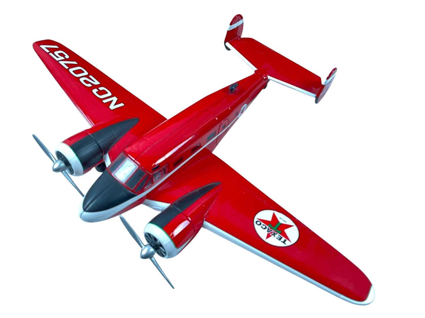 1/48 (Liberty Classics) Wings of Texaco (CP7151) 1945 Beechcraft18 (NC20757) "Twin Beech" #22 in the Series Special, Red Edition, Texaco (Limited Edition) 2014 Release