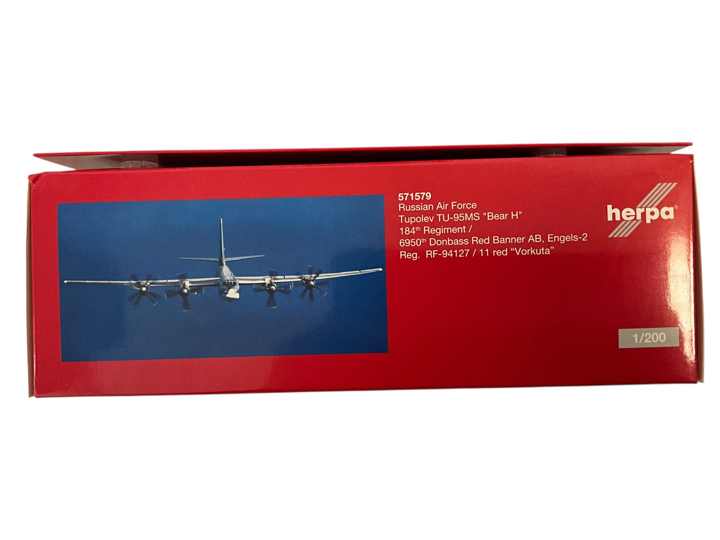 1/200 Herpa (571579) Tupolev TU-95MS Bear-H (RF-94127/Red 11) "Vorkuta" 8950th Donbass red Banner AB, Engels-2, 184  Regiment, Russian Air Force (Limited Edition)