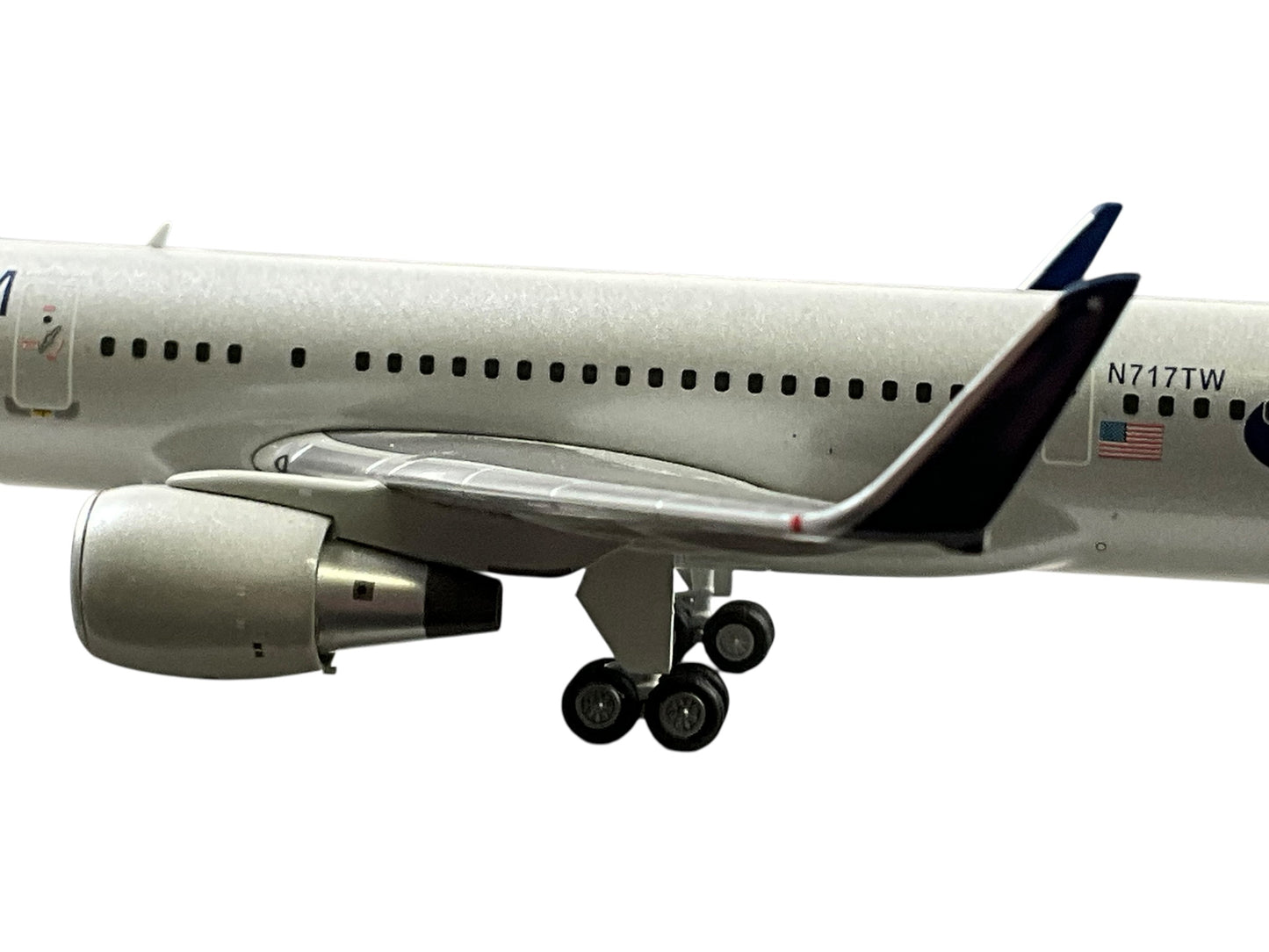 1/200 Gemini200 (G2DAL166) Boeing B757-200 (N717TW) "SKYTEAM" Livery  Delta Airlines (Limited Edition) 2010 Release