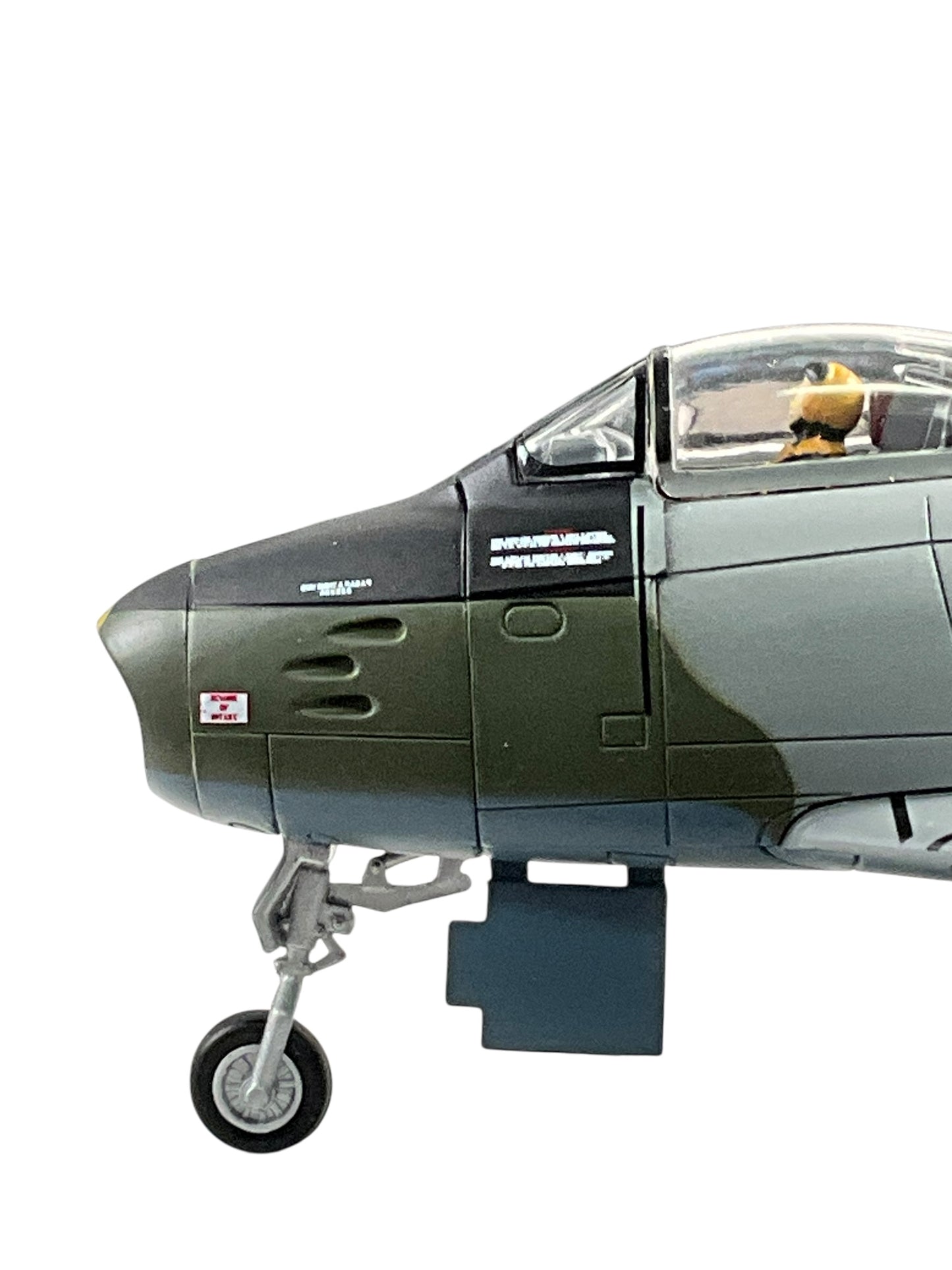 1/72 Hobbymaster (HA4326) North American F86E Sabre (Canadair CL13 Mk.6) [234622] 430 "Silver Falcon" Sqdn R.C.A.F. 1950's (Limited Edition)