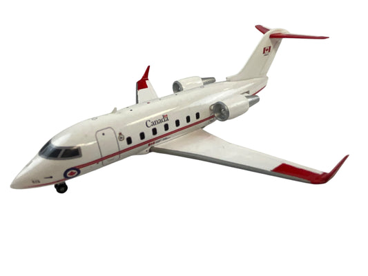 1/200 3D Design Dock (3DD0023) Canadair CC144 (CL604) Challenger (144615) 412 Sqdn Canadian Armed Forces (Limited Edition #29 of ONLY 120)