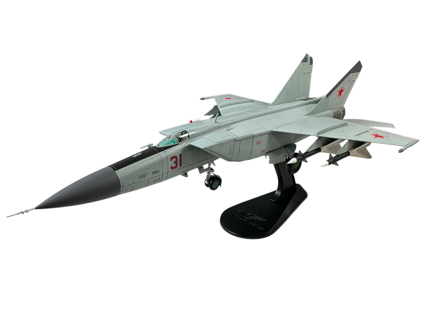 1/72 HobbyMaster (HA5601) Mikoyan MiG25P Foxbat (Red 31) flown by Lt. (Sg.) V. Belenko defection to  Hakodate, Japan 1976 513th Fighter Rgt, 11th Air Army, Soviet Air Force (Limited Edition) 2017 Release