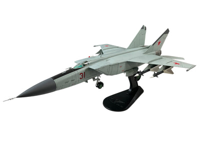 1/72 HobbyMaster (HA5601) Mikoyan MiG25P Foxbat (Red 31) flown by Lt. (Sg.) V. Belenko defection to  Hakodate, Japan 1976 513th Fighter Rgt, 11th Air Army, Soviet Air Force (Limited Edition) 2017 Release