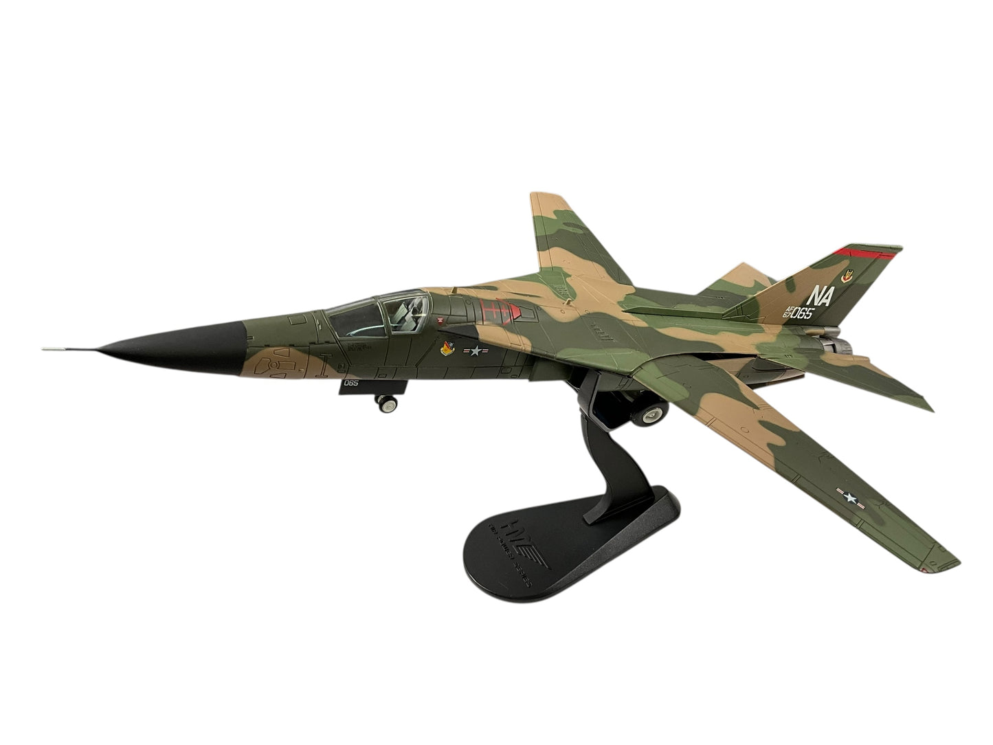 1/72 Hobbymaster (HA3001) General Dynamics F111A Aardvark (AF67-065) "Operation Linebacker" 1972 Takhli RTAFB Thailand, 474 TFW, 429 TFS Black Falcons, U.S.A.F. (Limited Edition of 3500) 2010 Release