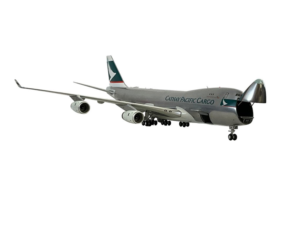 1/200 JC Wings (SA2003C) Boeing B747-400F (B-HUP)  Cathay Pacific Cargo Interactive Polished Aluminum Livery (Limited Edition)