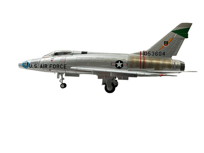 1/72 HobbyMaster (HA2101) North American F100D Super Sabre (053604) flown by Lt.Col. Harold E. Comstock July 1966 Bien Hoa AB, South Vietnam 481st TFS 27th TFW, U.S.A.F. (Limited Edition of 2500)
