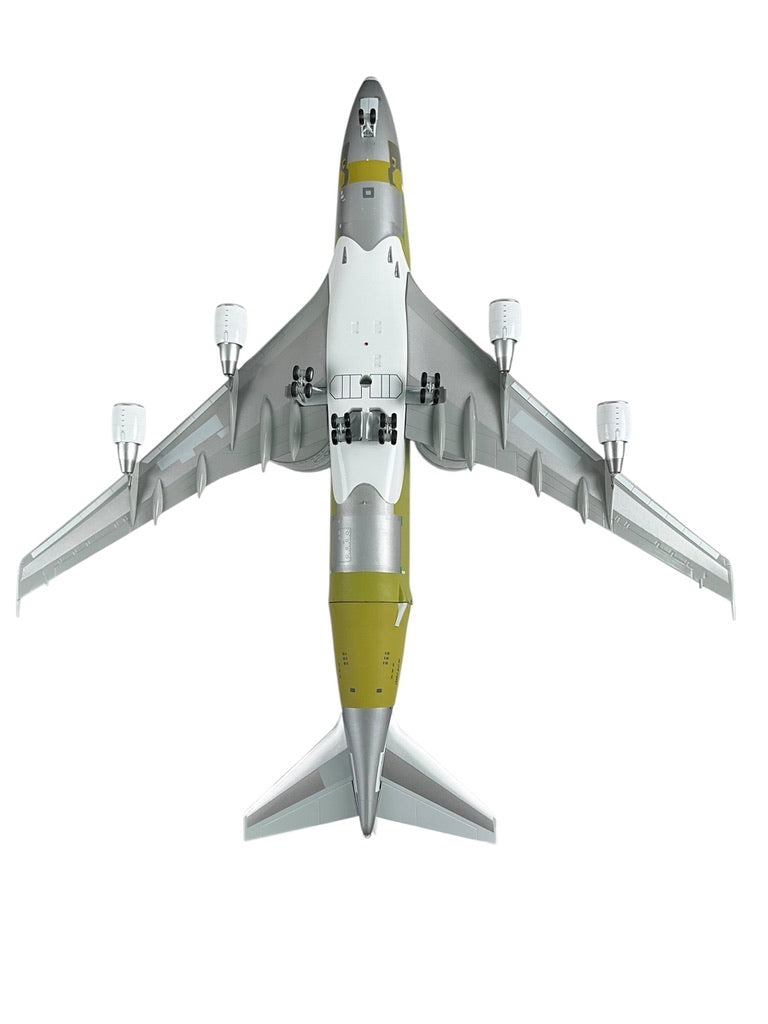1/200 J C Wings (LH2166) Boeing B747-400LCF Dreamlifter (N747BC) "Green Zinc Chromate Primer Livery" The Boeing Company (Limited Edition)