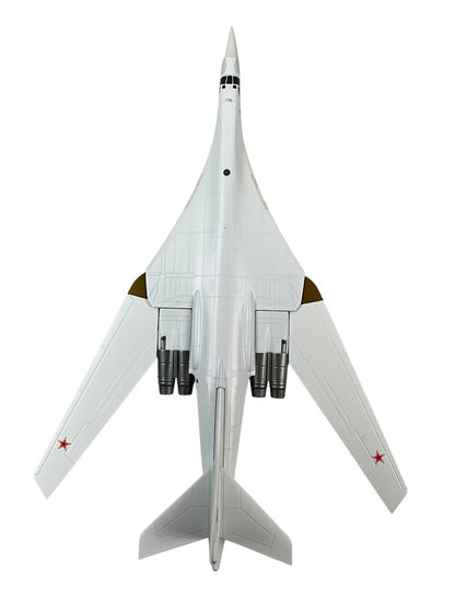 1/200 Herpa (558758) Tupolev TU-160 Blackjack "White Swan" (Red 33) Pryluky AB, 184th Heavy Bomber Aerial Regiment (184 GvTBAP) Soviet Air Force (limited Edition)