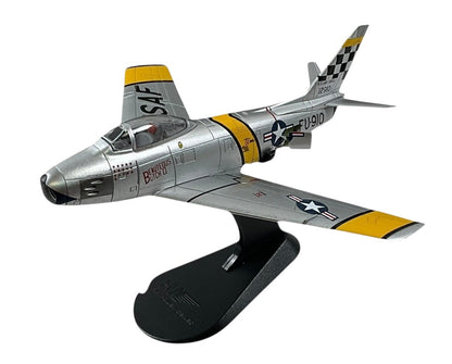 1/72 HobbyMaster (HA4306) North American F86F Sabre (c/n 51-2910) "Beauteous Butch II" flown by Joseph C. McConnell Jr. {TOP ACE with 16 Kills) Suwon AB, South Korea 1953, 39th FS, 51st FW, U.S.A.F. (Limited Edition of 1000)