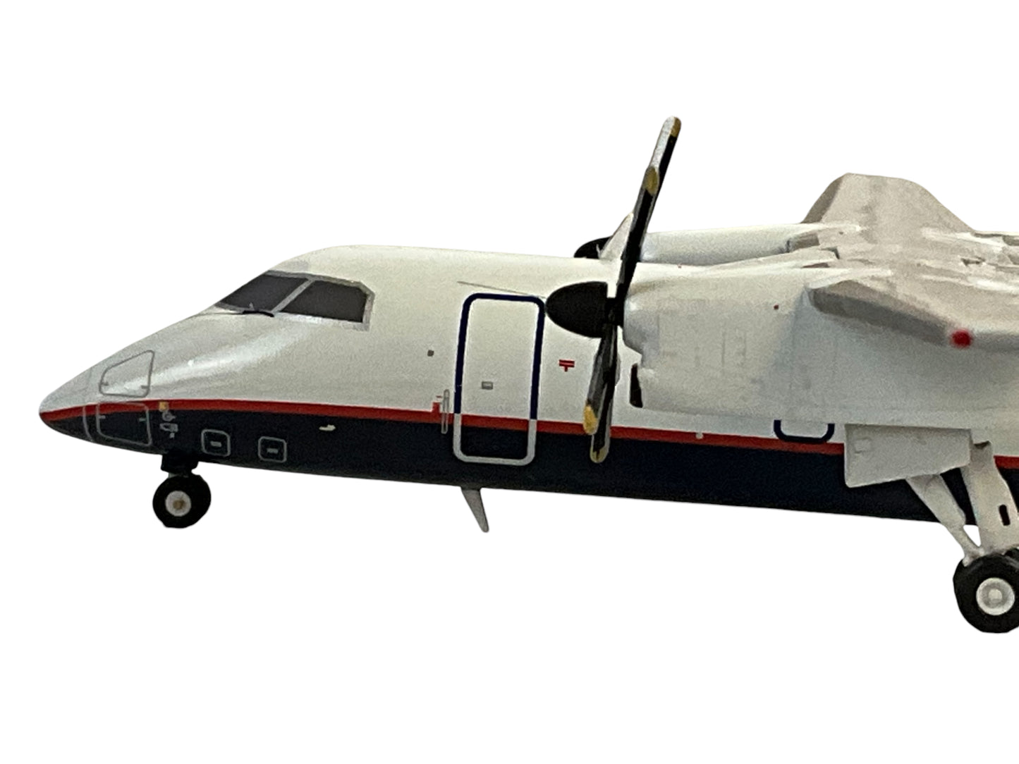 1/200 JC-Wings (LH2285) Bombardier DASH8-100 (C-GAAM) Chevron Livery - Canadian Regional Airlines (Limited Edition)