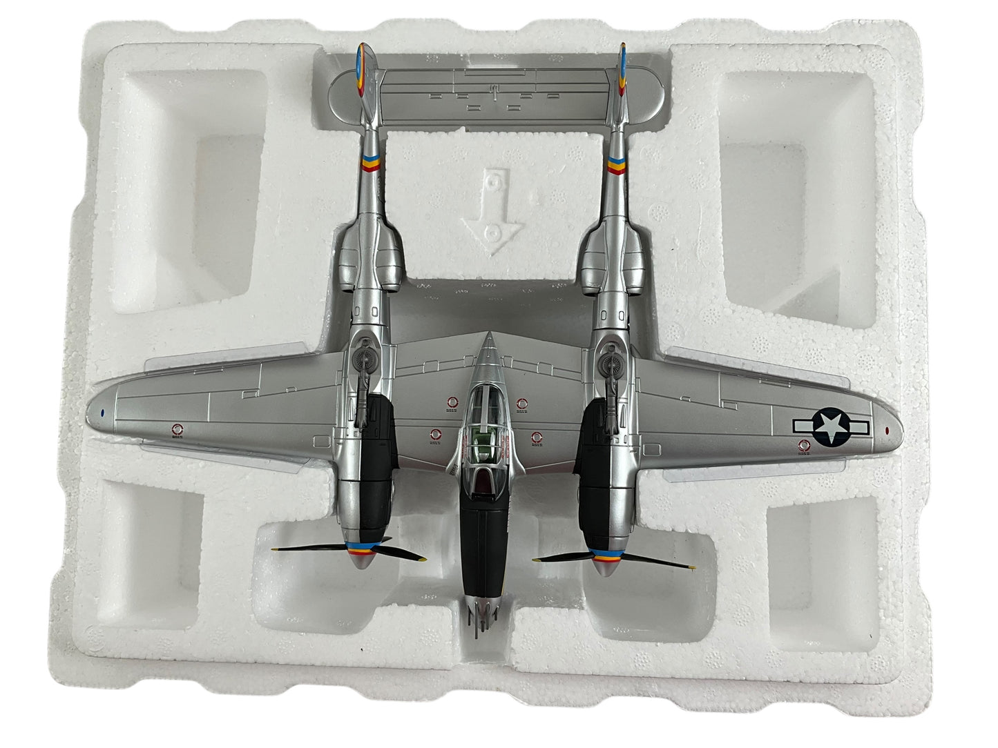 1/48 Armour/Franklin Mint (ART.98137/B11B283) Lockheed P38L-1 Lightning (44-24843 / 100) "Putt Putt Maru" Col. Charles McDonald (27 Kills) 475th F.G. 5th AF U.S.A.A.F. , Clark Field, Phillipines March 1945 WWII (Limited Edition)