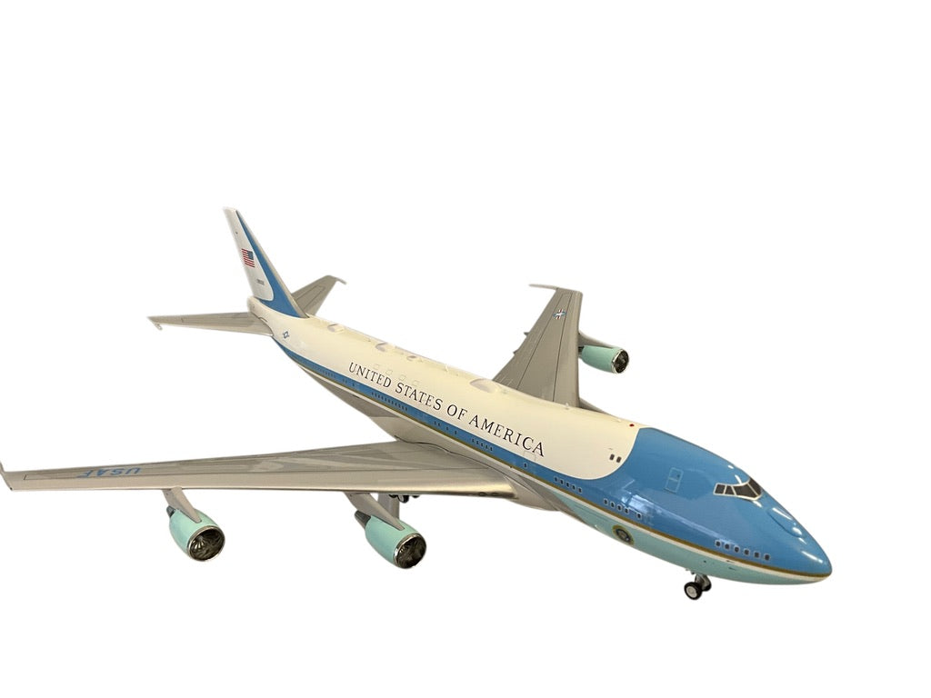 1/200 Inflight200 (IFVC25A0222P) Boeing (VC25A) B747-200 (28000) "Air Force One" United States of America (Limited Edition) 2022 Release