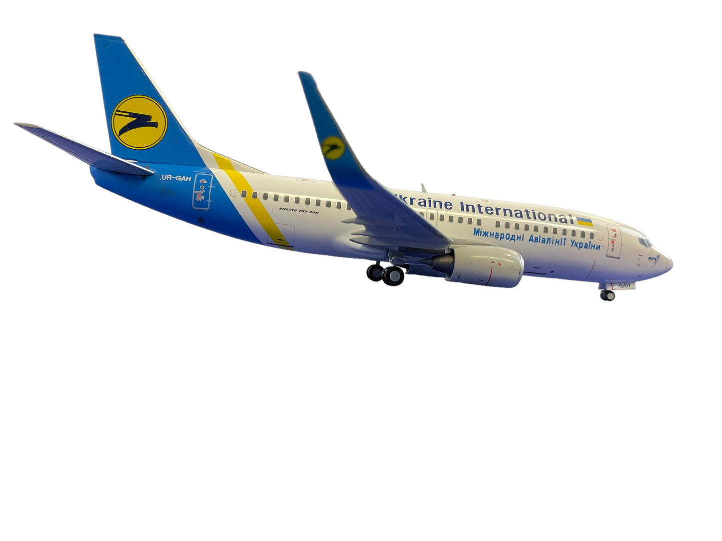 Ukrainian International Airlines Boeing 737-300 JC Wings 1:200 Scale Die Cast Model NIB