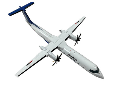 1/200 JC Wings (XX2989) Bombardier Q400 (DeHaviland Canada DHC-8-402Q Dash 8) C-GLOZ Bombardier (Limited Edition) 2018 Release