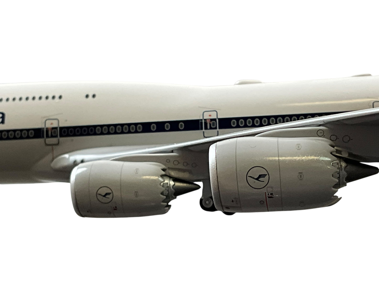 1/200 SQ Wings (L2056) Boeing B747-8i (D-ABYT) *Koln* "DLH Retro 1970 5th Livery" Lufthansa (Limited Edition)