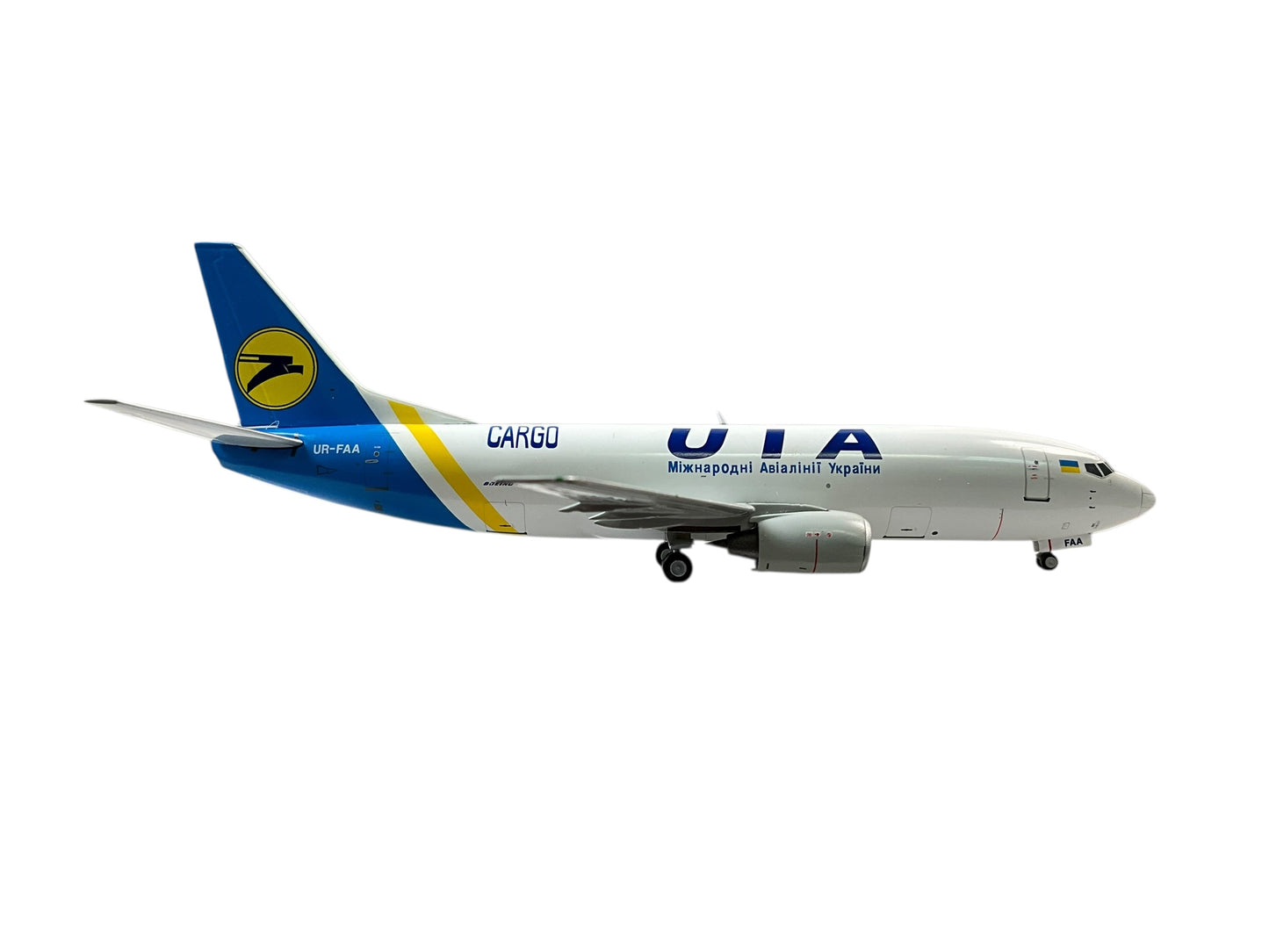1/200 JC Wings (XX2692) B737-300F (UR-FAA) UIA "Cargo" - Ukraine International Airlines (Limited Edition)