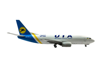 1/200 JC Wings (XX2692) B737-300F (UR-FAA) UIA "Cargo" - Ukraine International Airlines (Limited Edition)